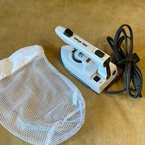 Voltage Valet Travel Iron